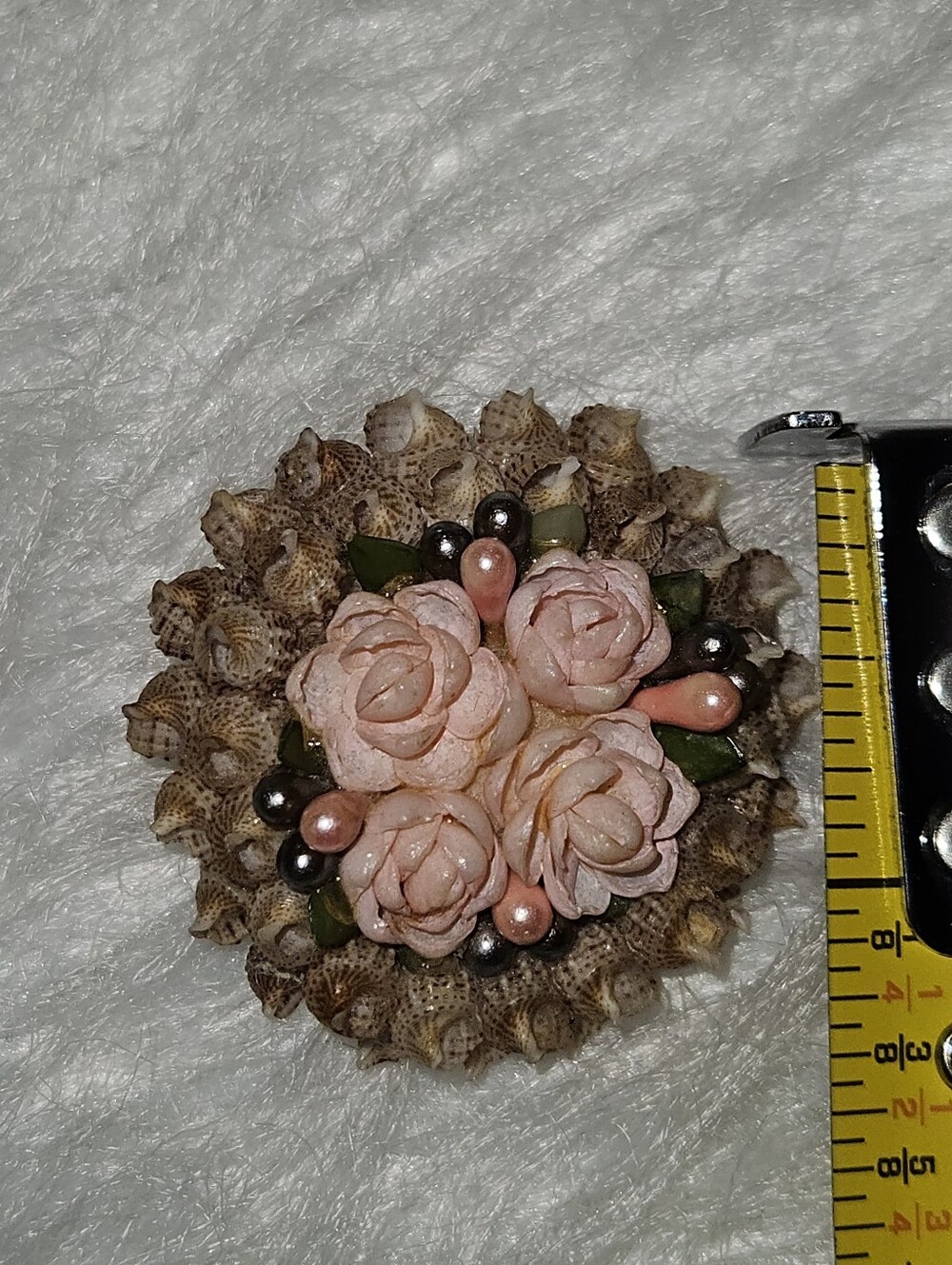 Handcrafted Pink Floral Shell Brooch - Picture 2 of 7
